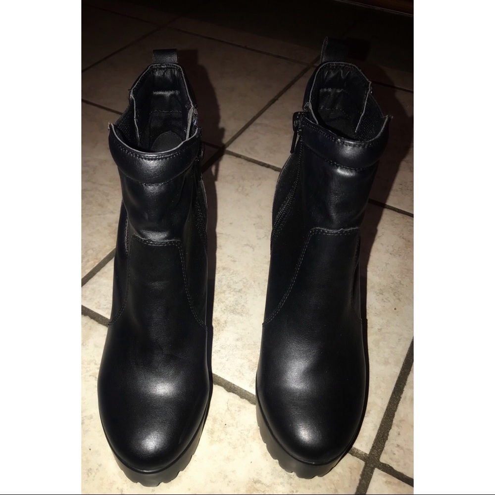 NINE WEST Vibrance Boots Women's size 7 Black